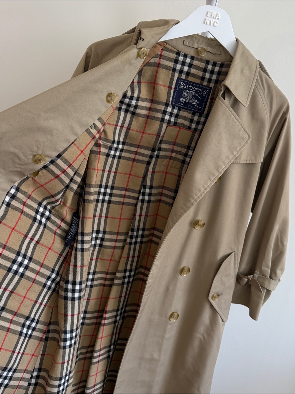 Vintage authentic Burberry trench coat, size Small - Picture 9 of 10